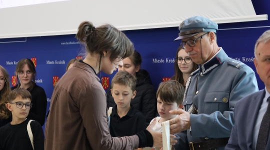 Zdjęcie 11 - Rozstrzygnięcie konkursu „Wdzięczni młodzi - w hołdzie Józefowi Piłsudskiemu”