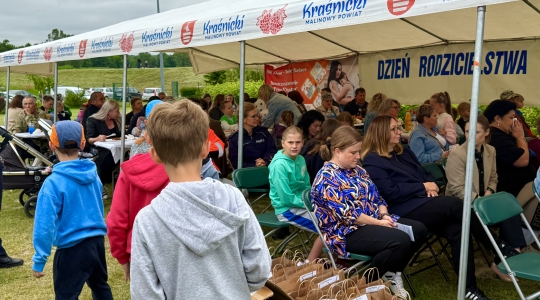 Zdjęcie 7 - Dzień rodzicielstwa zastępczego