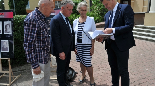 Zdjęcie 47 - Walka o kościół 2025