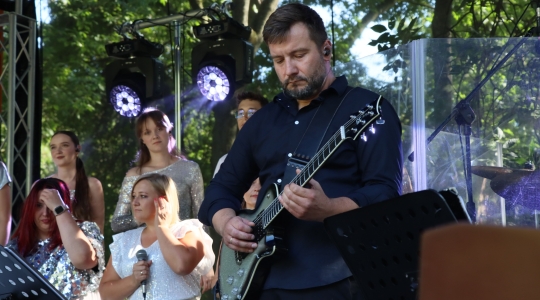Zdjęcie 7 - Koncert zespołu "GosPlay", piknik w parku, kino plenerowe na rynku