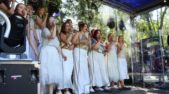 Zdjęcie 20 - Koncert zespołu "GosPlay", piknik w parku, kino plenerowe na rynku