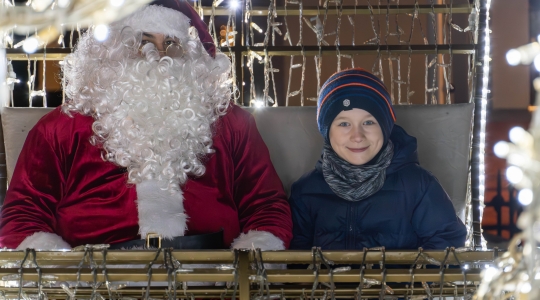 Zdjęcie 6 - Wigilia Miejska 2025 - fotogaleria mikołajkowa