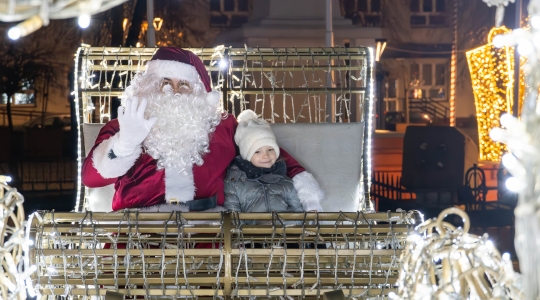 Zdjęcie 12 - Wigilia Miejska 2025 - fotogaleria mikołajkowa