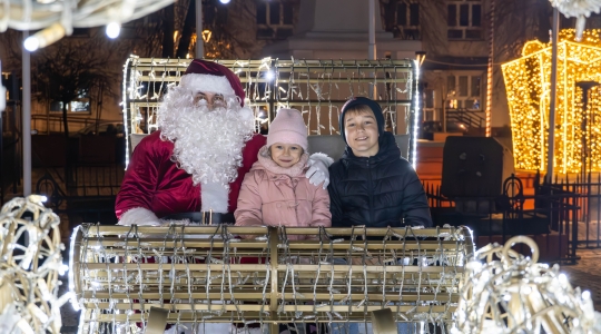 Zdjęcie 19 - Wigilia Miejska 2025 - fotogaleria mikołajkowa