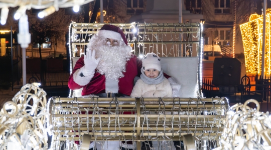Zdjęcie 22 - Wigilia Miejska 2025 - fotogaleria mikołajkowa