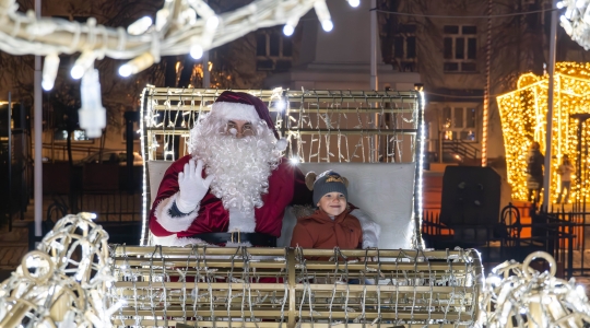 Zdjęcie 29 - Wigilia Miejska 2025 - fotogaleria mikołajkowa