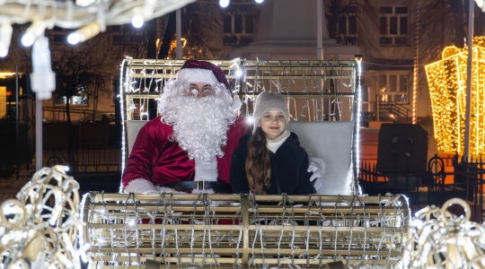 Zdjęcie 52 - Wigilia Miejska 2025 - fotogaleria mikołajkowa