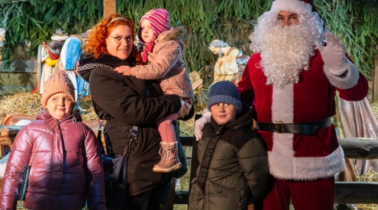 Zdjęcie 54 - Wigilia Miejska 2025 - fotogaleria mikołajkowa