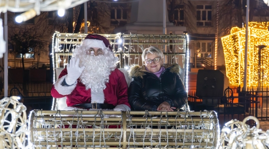 Zdjęcie 55 - Wigilia Miejska 2025 - fotogaleria mikołajkowa