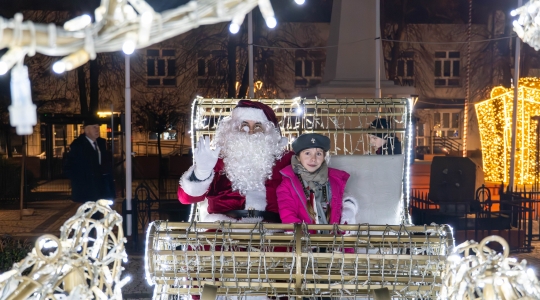 Zdjęcie 56 - Wigilia Miejska 2025 - fotogaleria mikołajkowa