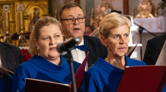 Zdjęcie 7 - XIII Koncert Kolęd w kościele pw. WNMP