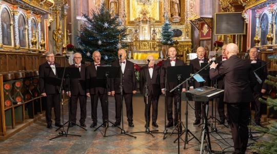 Zdjęcie 48 - XIII Koncert Kolęd w kościele pw. WNMP