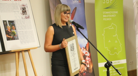 Zdjęcie 1 - Jolanta Zając laureatką XXV edycji Nagrody im. Anny Platto