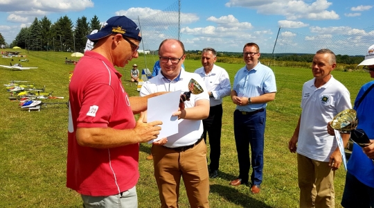 Zdjęcie 6 - XXI Ogólnopolski Meeting Modelarski "KAŻDY MOŻE LATAĆ"