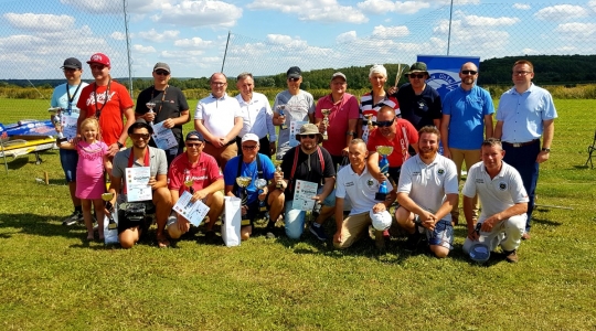 Zdjęcie 10 - XXI Ogólnopolski Meeting Modelarski "KAŻDY MOŻE LATAĆ"