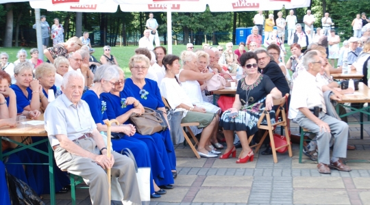 Zdjęcie 14 - XX Wojewódzki Festyn SENIOR FEST im. Jerzego Piwnickiego