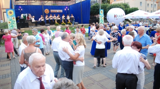 Zdjęcie 34 - XX Wojewódzki Festyn SENIOR FEST im. Jerzego Piwnickiego