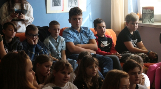 Zdjęcie 12 - Głośne Czytanie w Publicznej Szkole Podstawowej nr 5