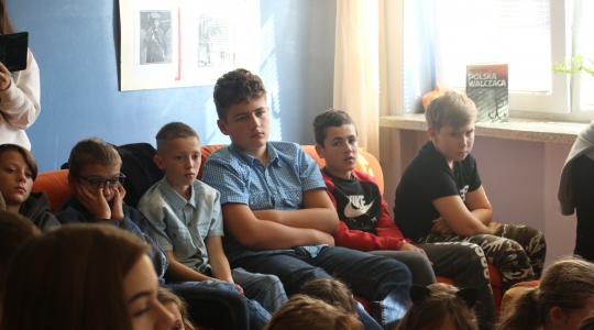Zdjęcie 16 - Głośne Czytanie w Publicznej Szkole Podstawowej nr 5