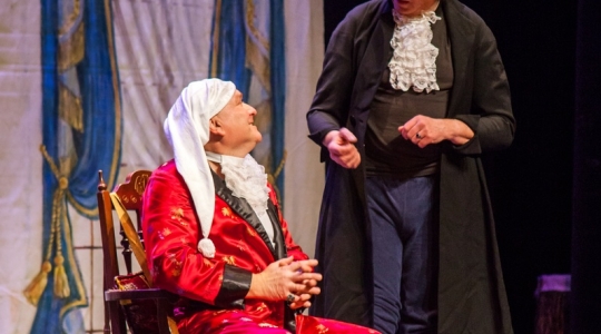 Zdjęcie 16 - "Mieszczanin szlachcicem" Amatorskiego Teatru Towarzyskiego na scenie CKiP w Kraśniku