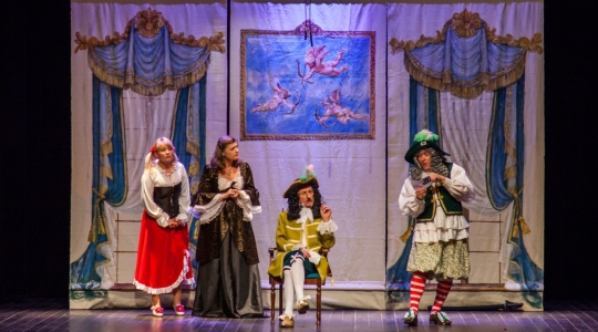 Zdjęcie 25 - "Mieszczanin szlachcicem" Amatorskiego Teatru Towarzyskiego na scenie CKiP w Kraśniku