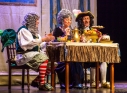 Zdjęcie 31 - "Mieszczanin szlachcicem" Amatorskiego Teatru Towarzyskiego na scenie CKiP w Kraśniku