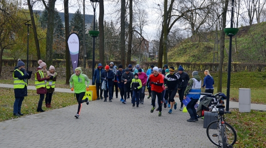 Zdjęcie 2 - Ponad 20 uczestników ostatniego parkrunu
