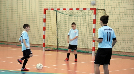 Zdjęcie 3 - Piłkarski Turniej Mikołajkowy w SP nr 5