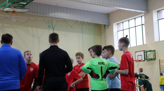 Zdjęcie 19 - Piłkarski Turniej Mikołajkowy w SP nr 5