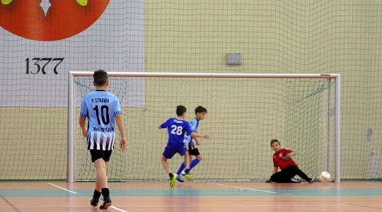 Zdjęcie 54 - Piłkarski Turniej Mikołajkowy w SP nr 5