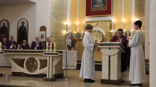 Zdjęcie 15 - 25 lecie Kościoła