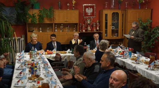 Zdjęcie 2 - Spotkanie opłatkowe Stowarzyszenia Trzeźwościowego "Uśmiech"