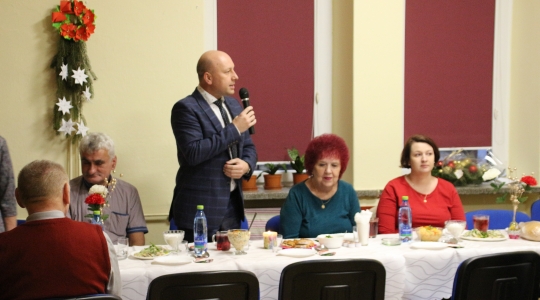 Zdjęcie 1 - Spotkanie opłatkowe "Aktywny Klub Seniora"