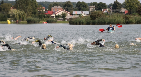 Zdjęcie - Ponad 300 zawodników wystartowało w kolejnym Triathlonie Kraśnik