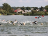 Zdjęcie - Ponad 300 zawodników wystartowało w kolejnym Triat...