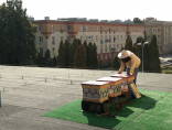 Zdjęcie - 50 tys. pszczół zamieszkało na dachu CKiP (video)
