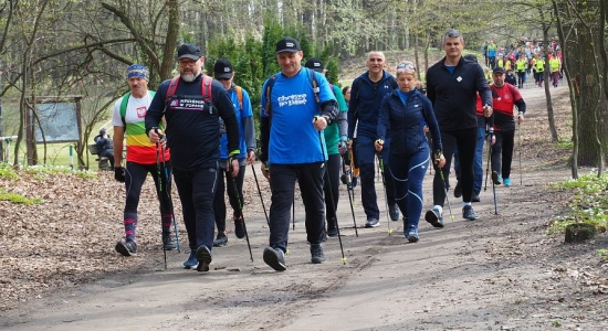 Zdjęcie - Nordicowcy z całej Lubelszczyzny, a nawet spoza niej, maszerowali w Kraśnik...