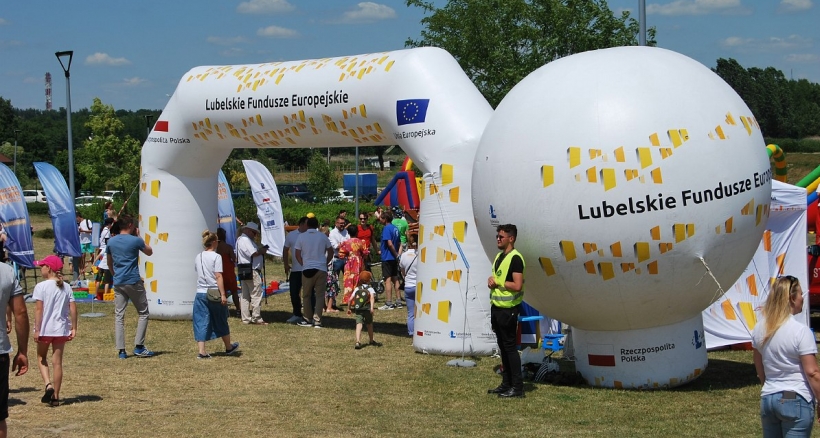 Rodzinny Piknik Europejski nad zalewem Kraśnickim