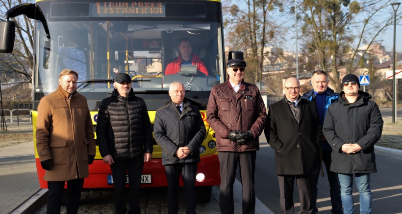19 linii autobusowych w ramach Powiatowo - Gminnego Związku Komunikacyjnego