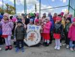 Przemarsz patriotyczny przedszkolaków  z Przedszkola Miejskiego Nr 7