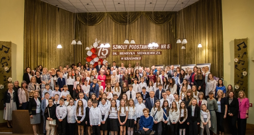 Zdjęcie - Jubileusz 75-lecia Szkoły Podstawowej nr 5