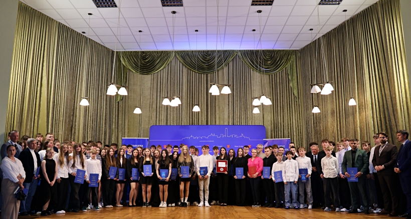Zdjęcie - Najlepsi z najlepszych - stypendia sportowe burmis...