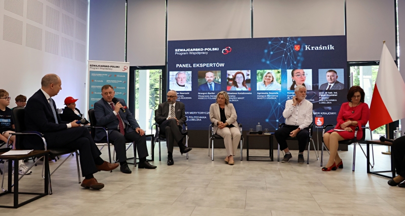 Zdjęcie - Konferencja Otwarcia Projektu „Kraśnik – Bezpieczn...