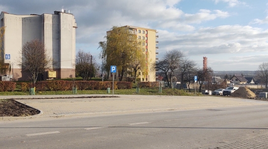Budowa nowych miejsc parkingowych i odcinka chodnika przy ul.Wyszyńskiego
